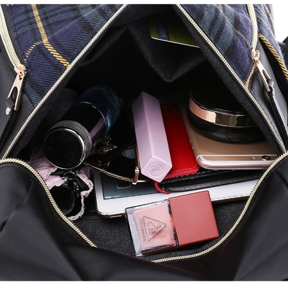 Mini plaid backpack🎉Last One🎉 - Picture 5 of 8